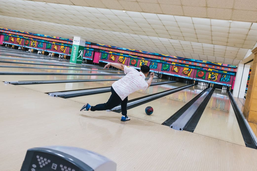 保齡球曲球大師鄭行超