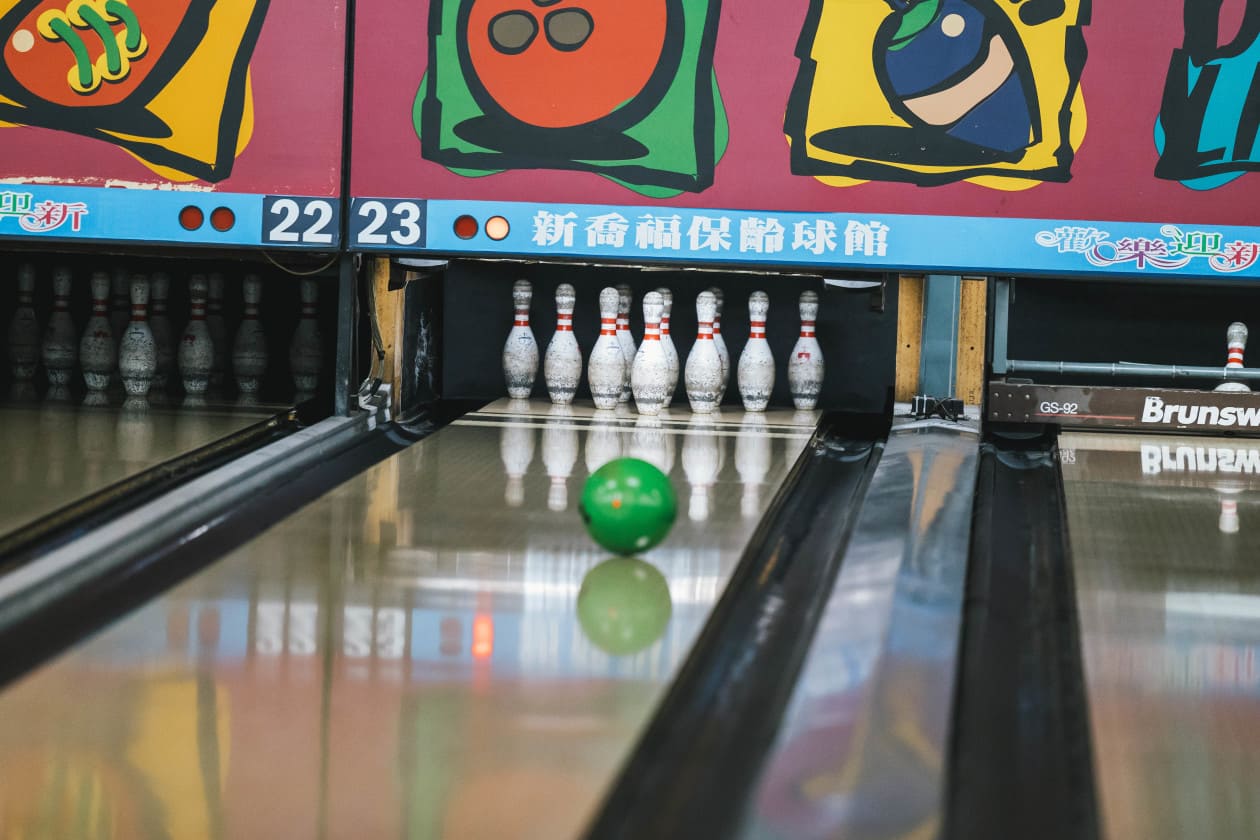 保齡球曲球大師鄭行超