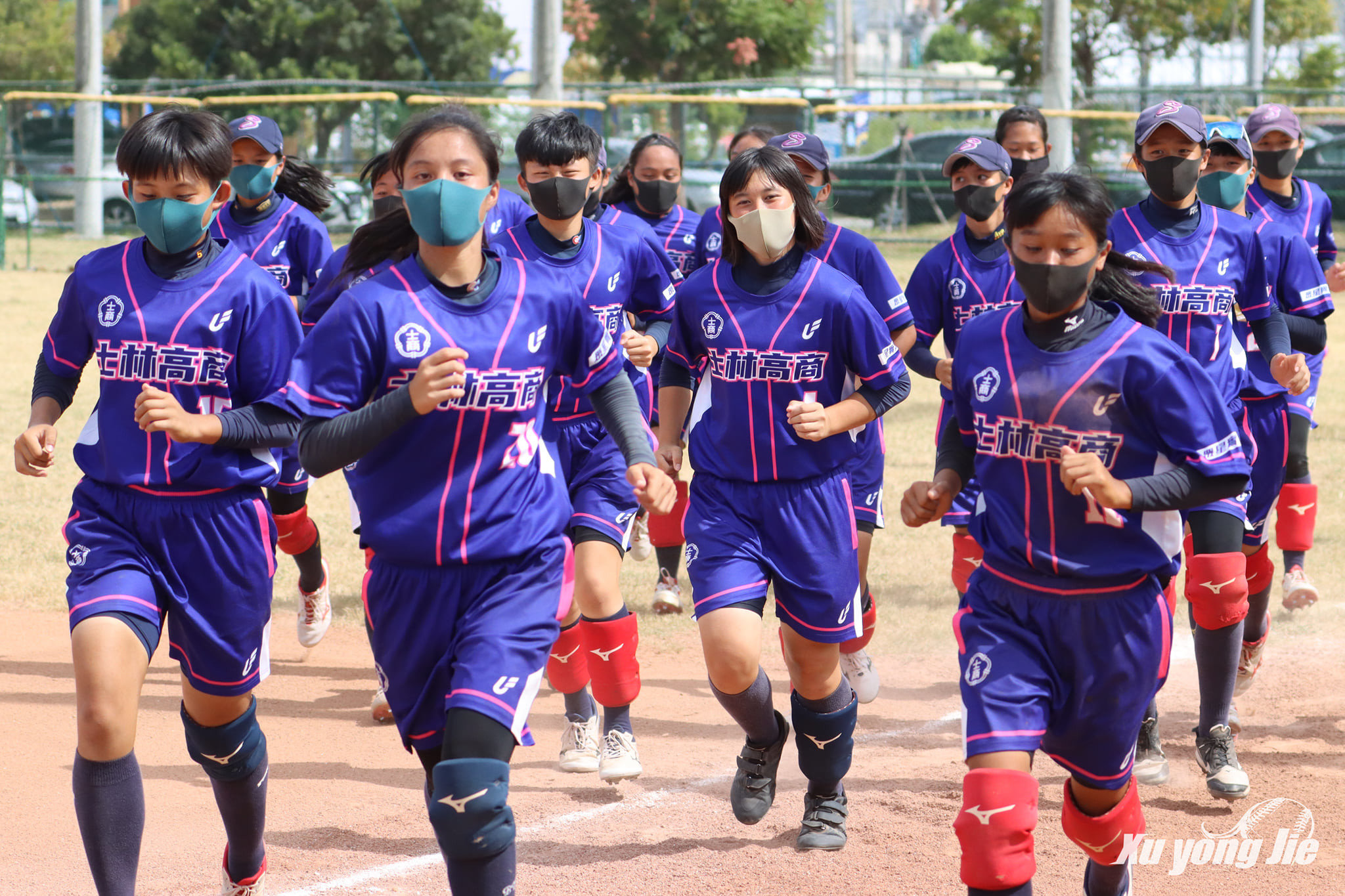 士林高商女壘隊