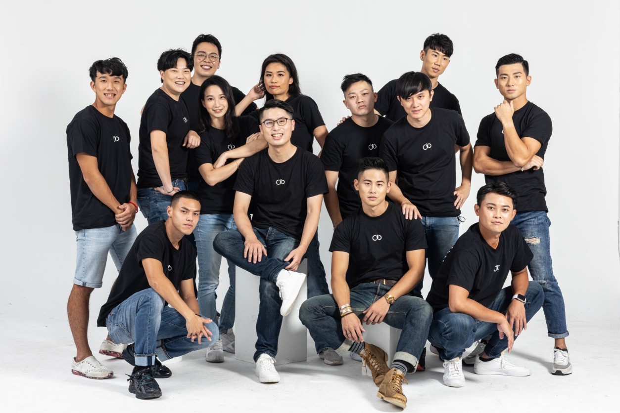 曾荃鈺與運動員生涯規劃發展協會第一屆生涯規劃講師們