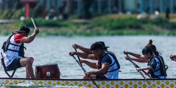 龍舟運動不限端午！怎麼訓練、比賽規則有哪些？